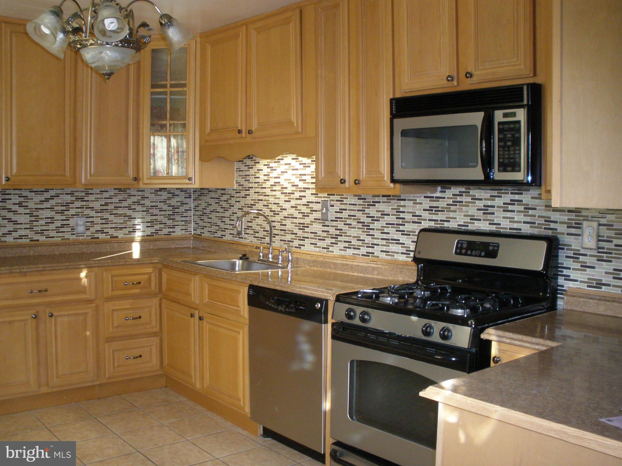 4120 Eder Road Baltimore, MD 21222 - Photo 3 of 17 Kitchen