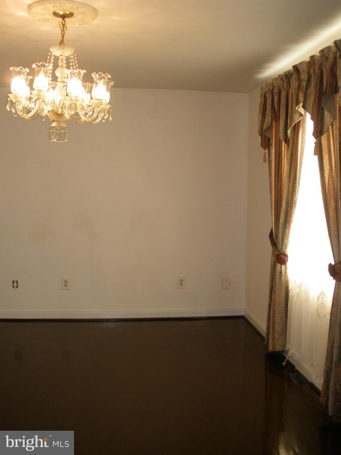 4120 Eder Road Baltimore, MD 21222 - Photo 5 of 17 Dining Room