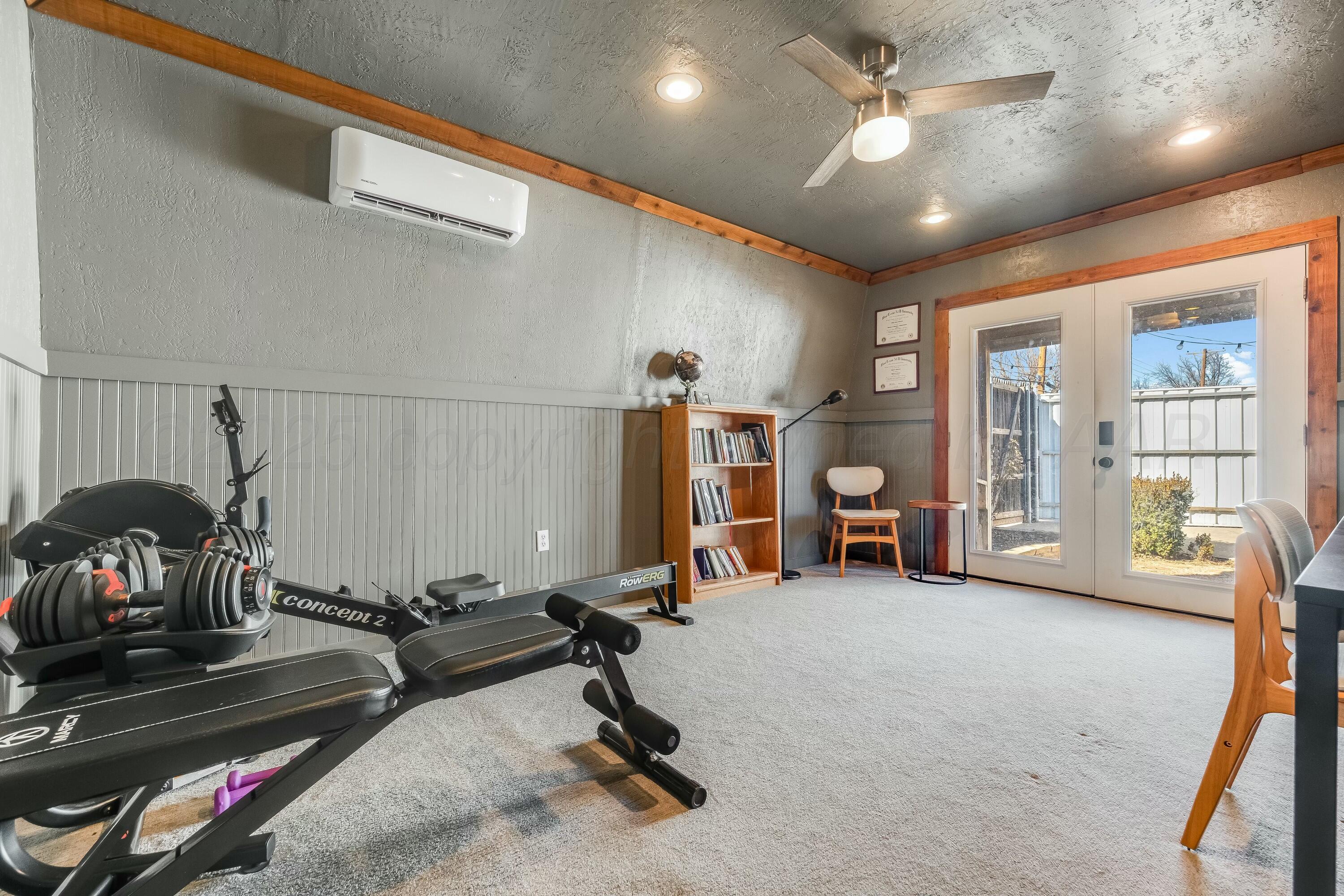 3128 Nebraska Street Amarillo, TX 79106 - Photo 27 of 34 a view of a room with gym equipment