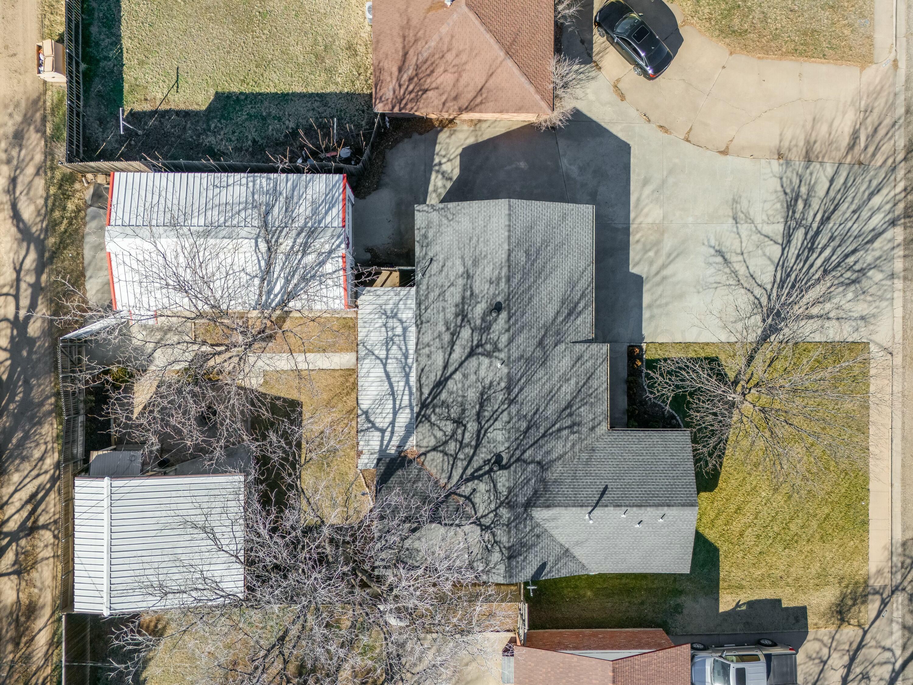 3128 Nebraska Street Amarillo, TX 79106 - Photo 33 of 34 a view of a yard in front of a house