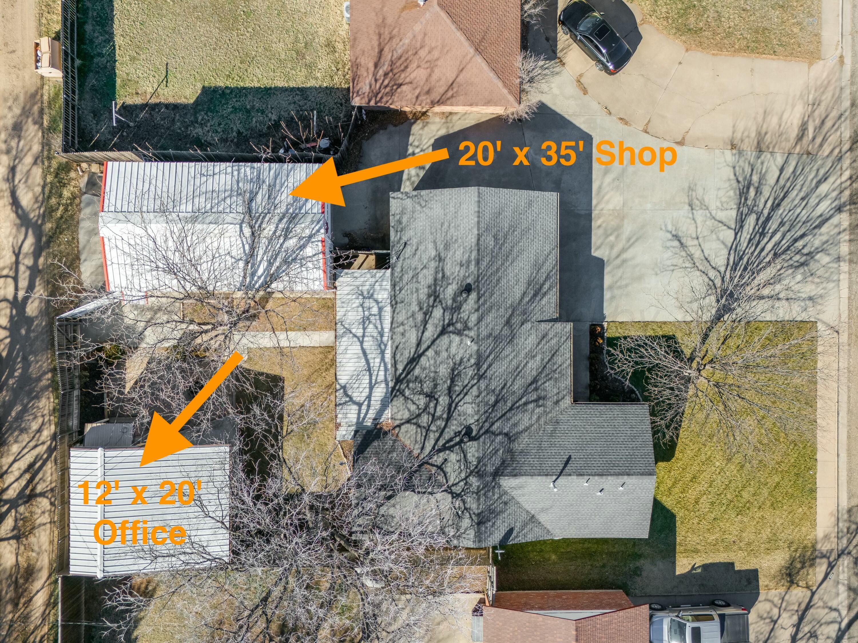 3128 Nebraska Street Amarillo, TX 79106 - Photo 5 of 34 a street sign that is on a street