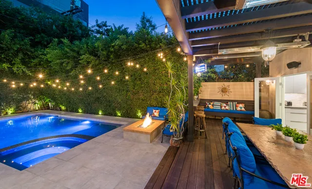 $14,950 | 711 Huntley Drive, West Hollywood, CA 90069