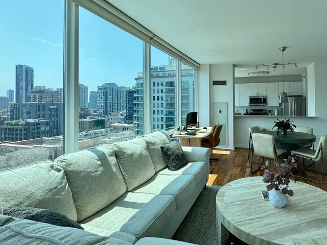 $4,650 | 757 North Orleans Street, Unit 1206, Chicago, IL 60654