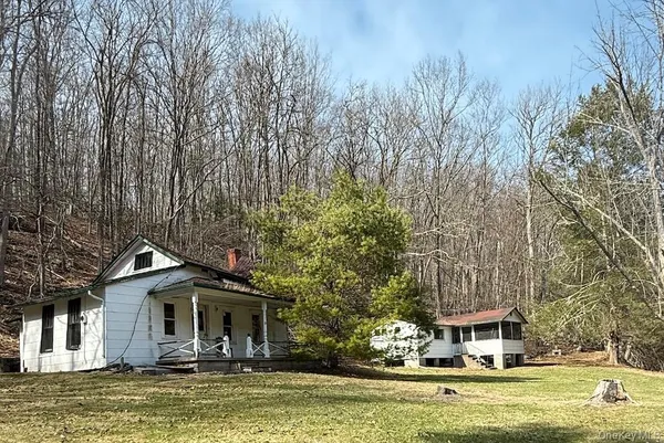 $224,910 | 143 State Rte 55, Barryville, NY 12719