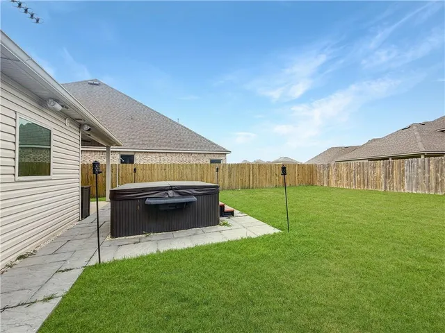 $365,000 | 587 Lakeshore Village East, Slidell, LA 70461