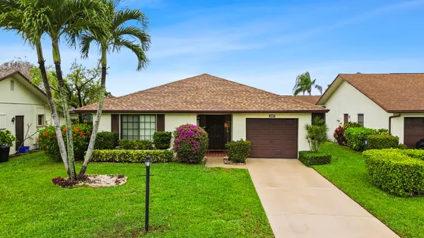 $282,000 | 3267 Shadow Wood Drive, Greenacres, FL 33463