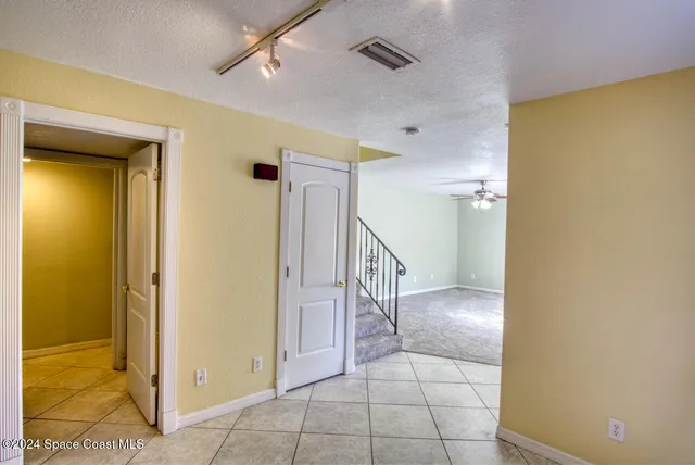 $1,600 | 2014 Vista Oaks Circle Northeast, Palm Bay, FL 32905