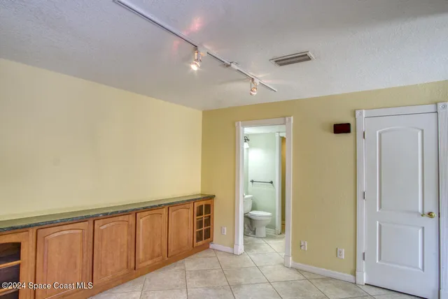 $1,600 | 2014 Vista Oaks Circle Northeast, Palm Bay, FL 32905