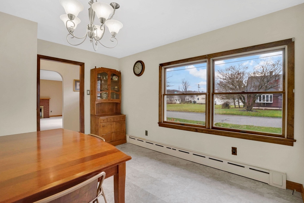 76 Roy Street Chicopee, MA 01013 - Photo 10 of 30