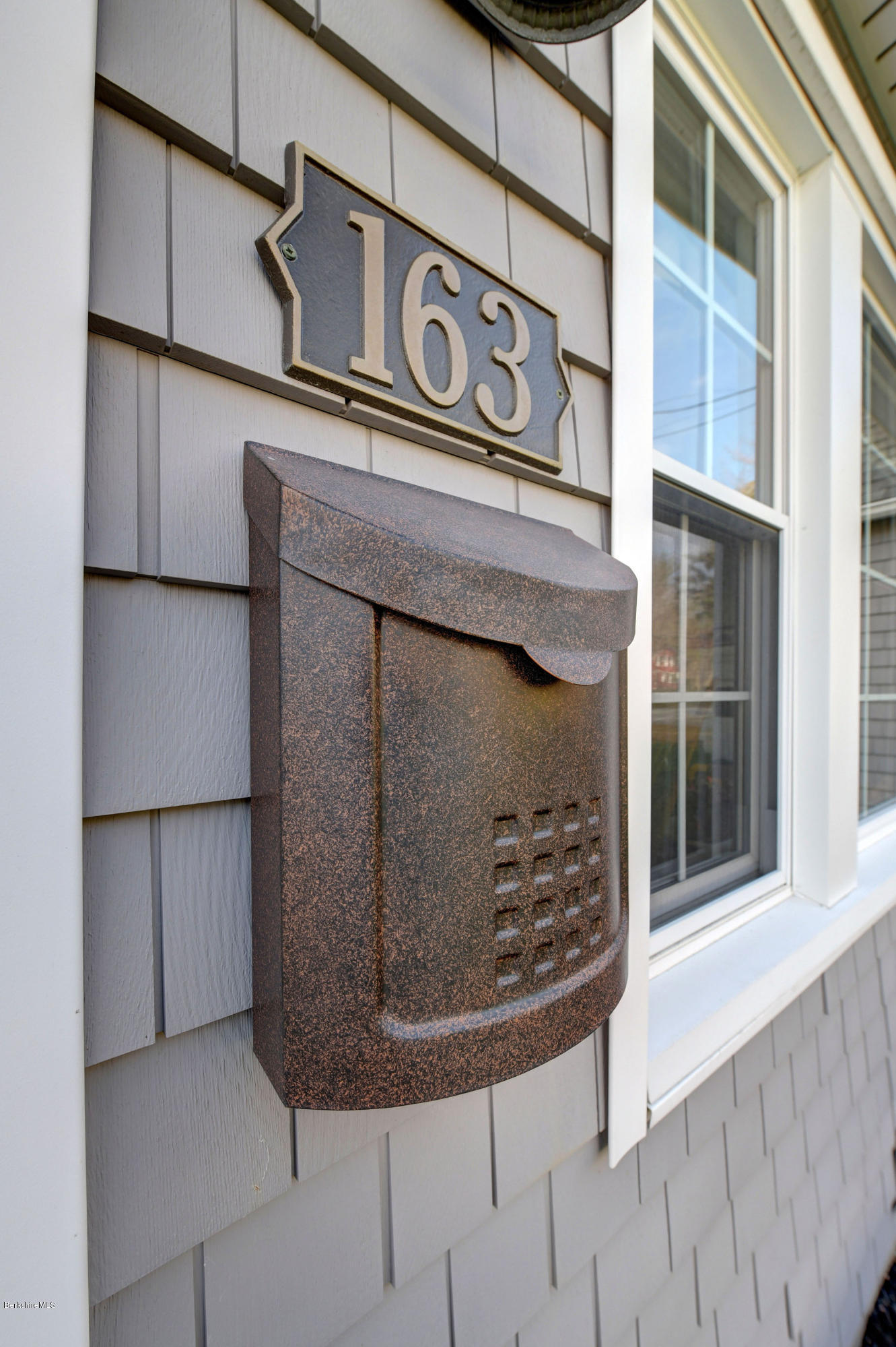 163 Bridges Road Williamstown, MA 01267 - Photo 3 of 32 4-Mailbox Detail