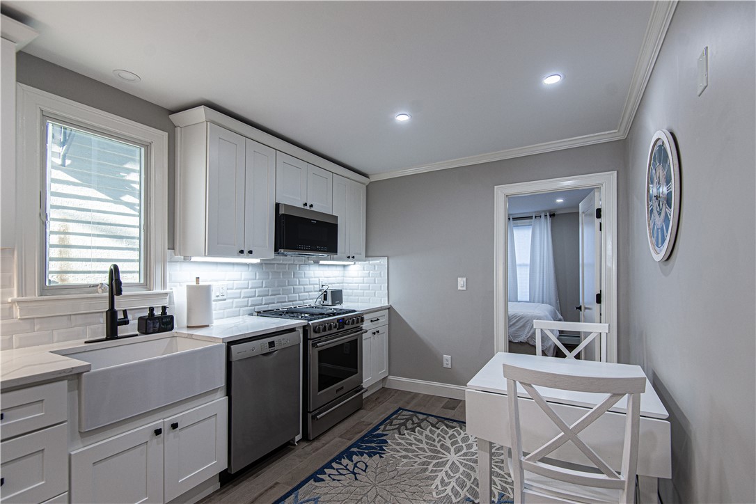 30 Prospect Hill Street, Unit 1 Newport, RI 02840 - Photo 3 of 15