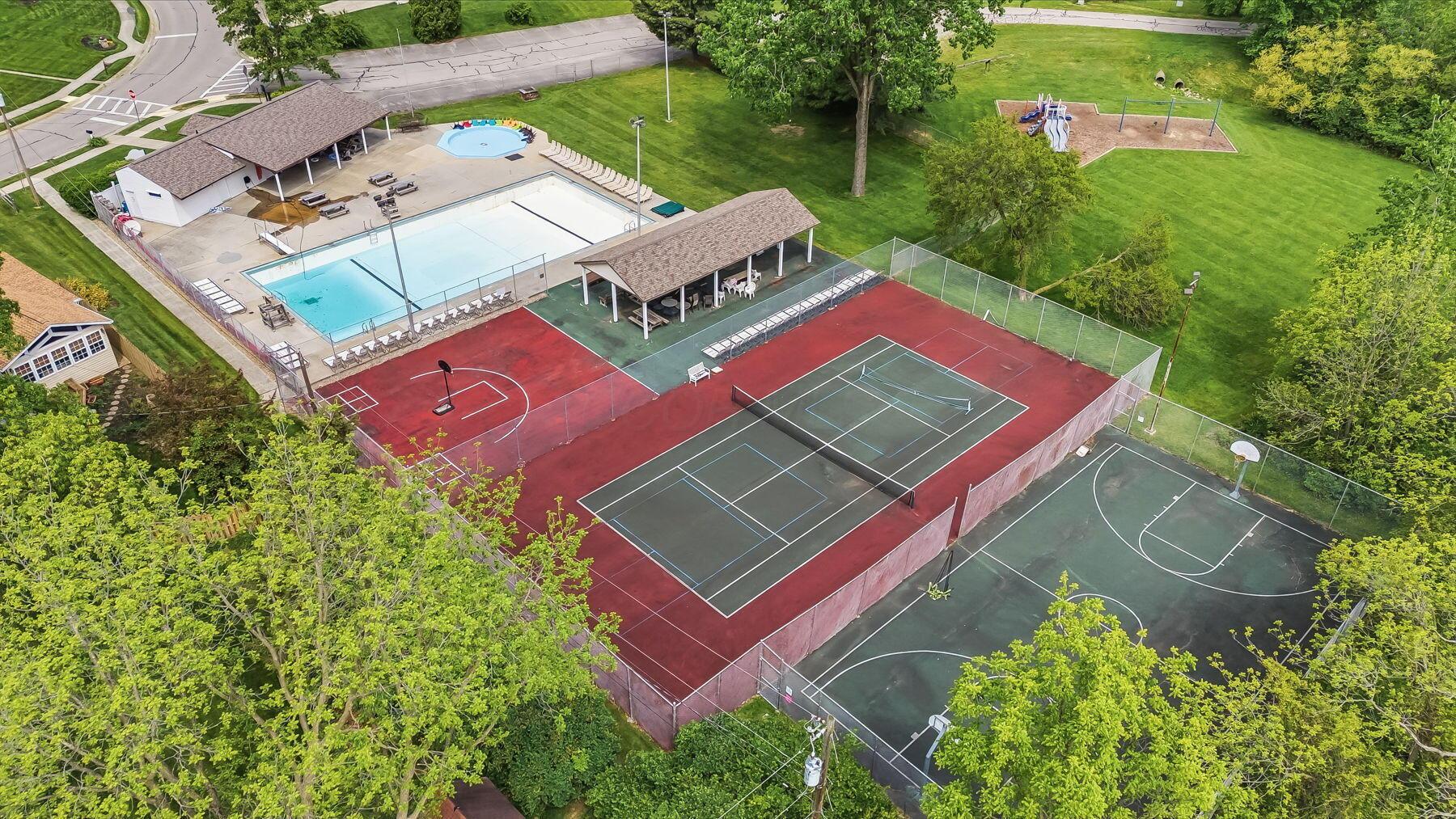 72 Yorkshire Road Delaware, OH 43015 - Photo 54 of 62 Community Tennis Courts/Pool