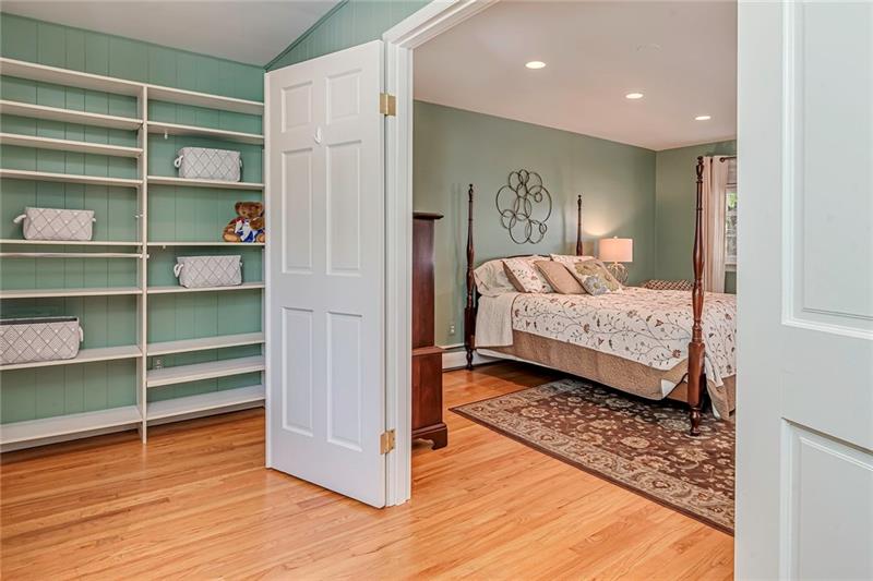 129 Rockingham Lane Canonsburg, PA 15317 - Photo 16 of 25 Gallery Image 16