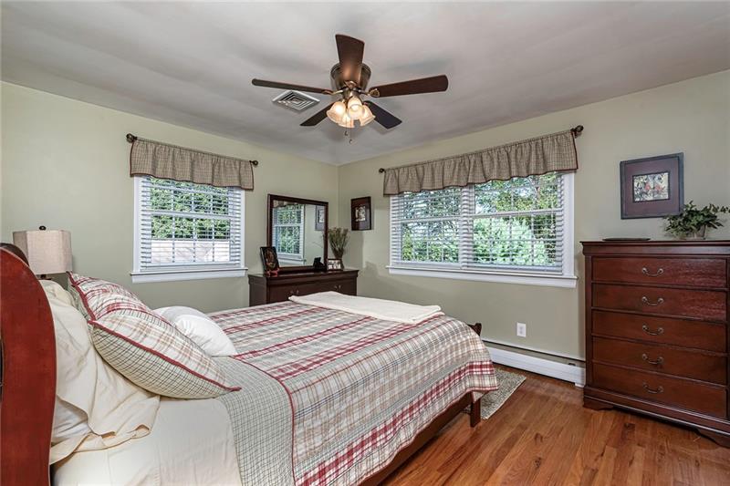 129 Rockingham Lane Canonsburg, PA 15317 - Photo 17 of 25 Gallery Image 17