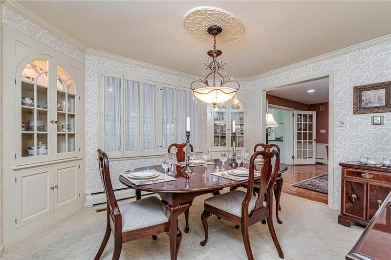 129 Rockingham Lane Canonsburg, PA 15317 - Photo 3 of 25 Gallery Image 3