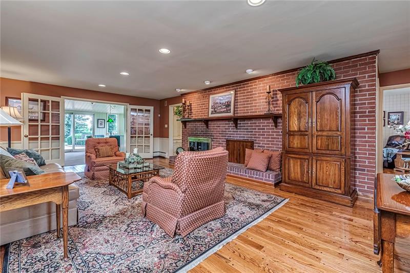 129 Rockingham Lane Canonsburg, PA 15317 - Photo 7 of 25 Gallery Image 7