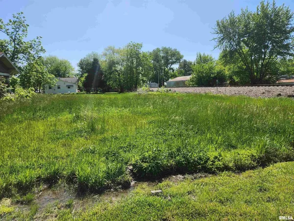 a view of an outdoor space and a yard