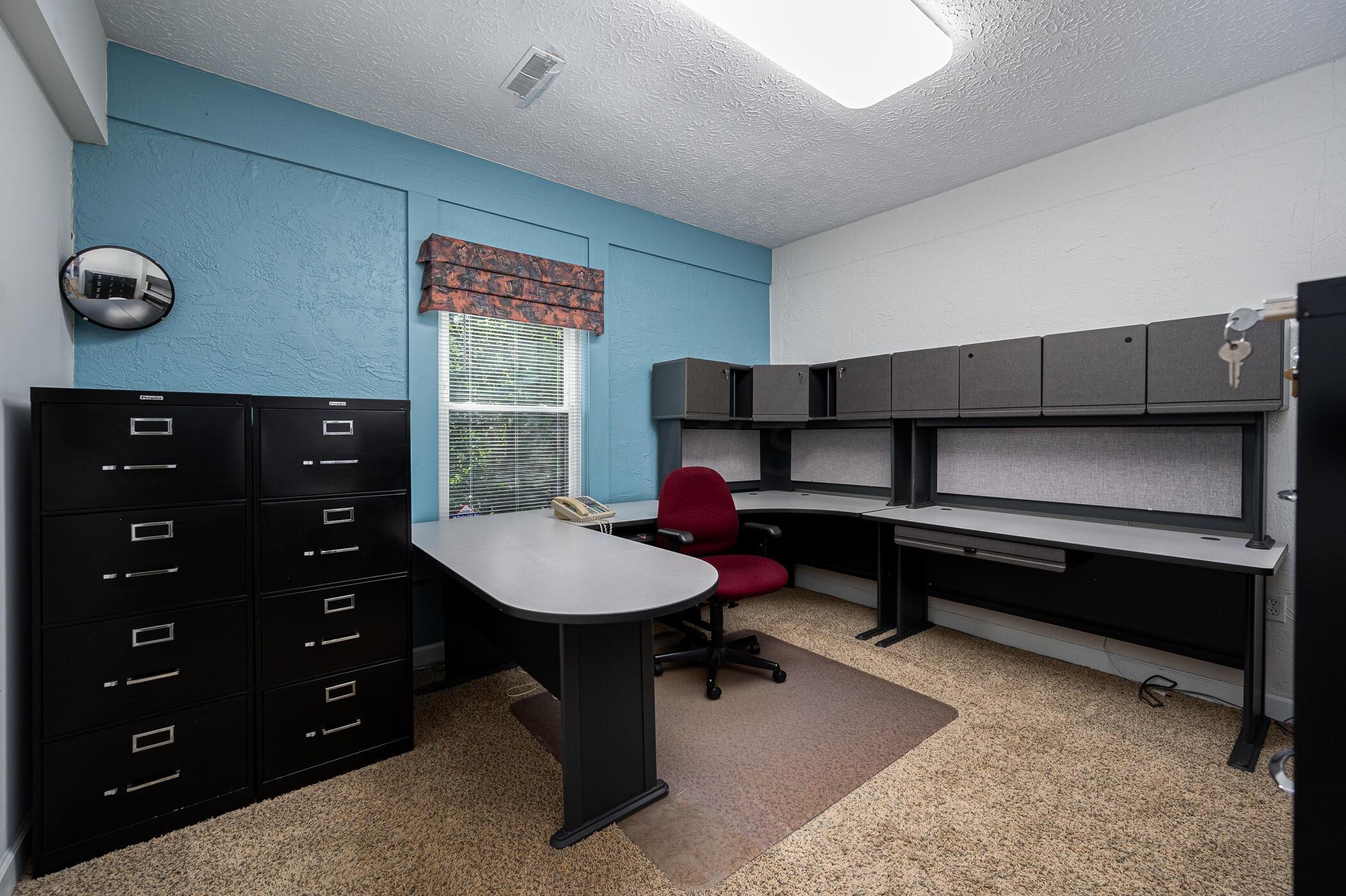 4924 Reed Road, Unit A Columbus, OH 43220 - Photo 16 of 31 Office #2