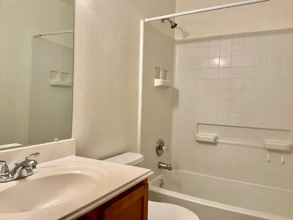 $1,850 | 7833 Squirrel Hollow Drive, Georgetown, TX 78628