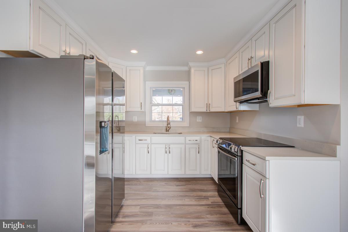 9203 Pleasant Court Laurel, MD 20708 - Photo 11 of 33 Gallery Image 11