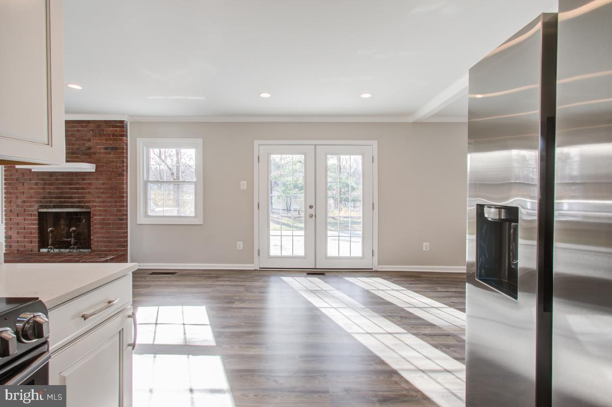 9203 Pleasant Court Laurel, MD 20708 - Photo 15 of 33 Gallery Image 15