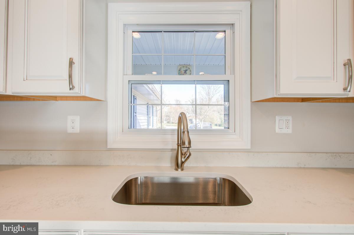 9203 Pleasant Court Laurel, MD 20708 - Photo 9 of 33 Gallery Image 9