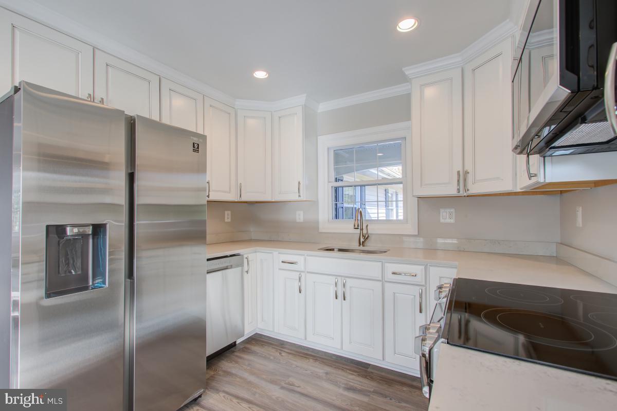 9203 Pleasant Court Laurel, MD 20708 - Photo 10 of 33 Gallery Image 10