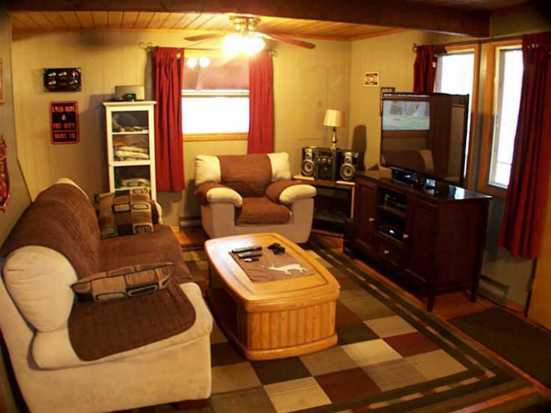 139 East Lake Road Acme, PA 15610 - Photo 2 of 16 Living Room.