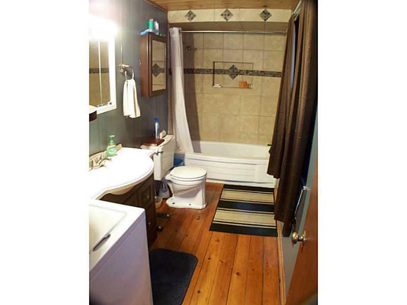 139 East Lake Road Acme, PA 15610 - Photo 13 of 16 Full Bath.