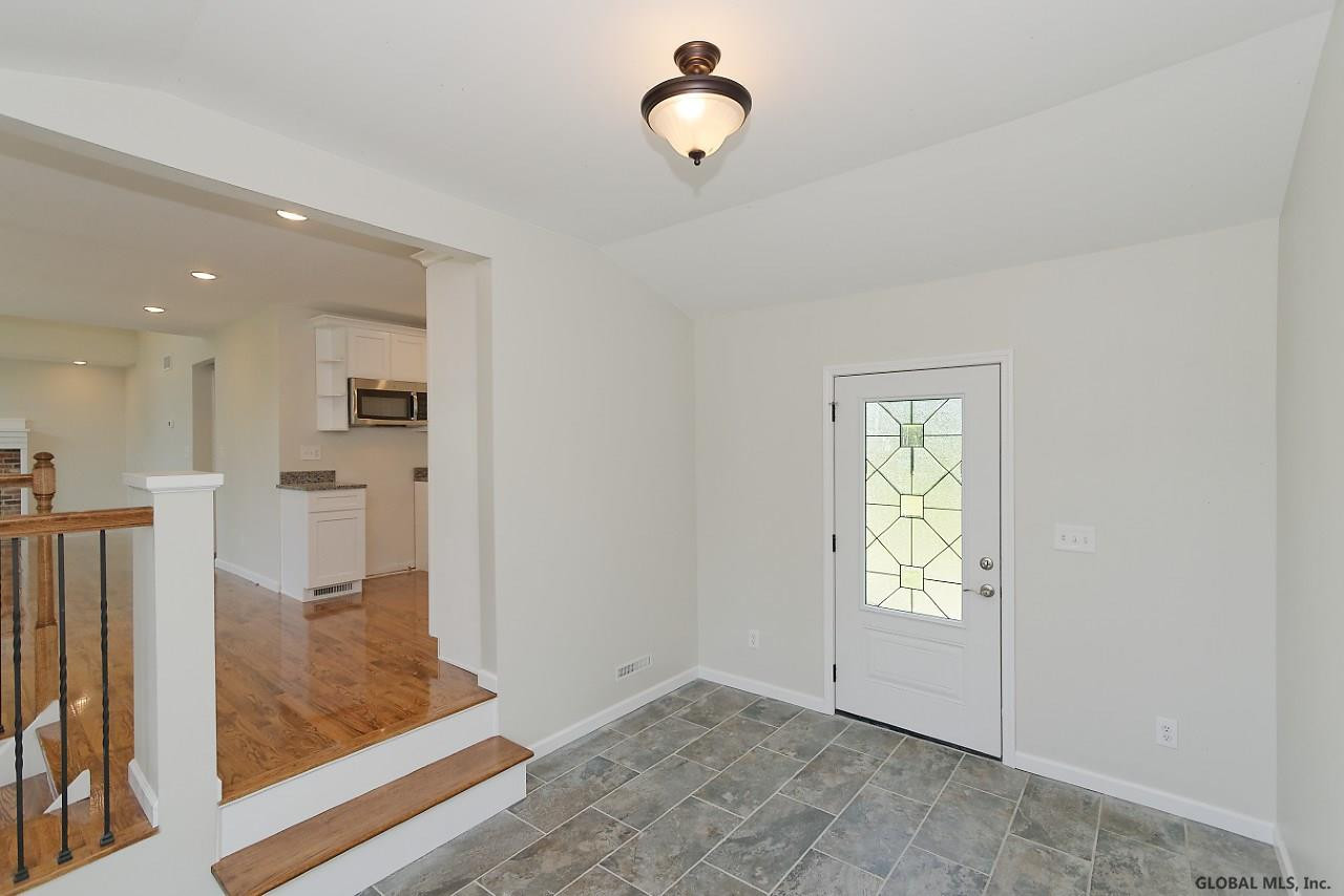 253 Turner Road Troy, NY 12182 - Photo 7 of 43 Photo 7