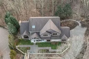 $1,083,000 | 335 Red Oak Court, Unit 335, Monroeville, PA 15146