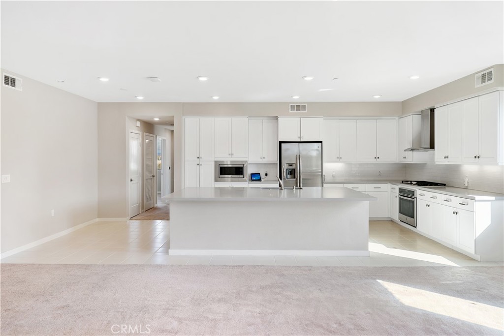 202 Tribeca Irvine, CA 92612 - Photo 7 of 20