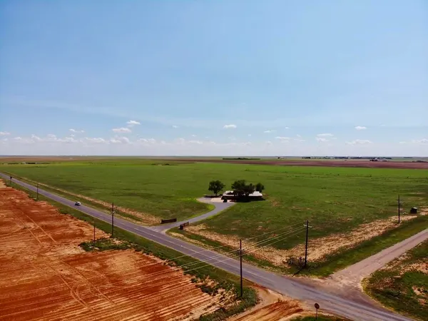 $5,112,525 | 179 F M, Wolfforth, TX 79382