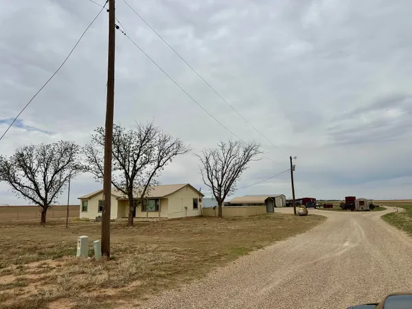 $5,112,525 | 179 F M, Wolfforth, TX 79382