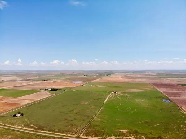 $5,112,525 | 179 F M, Wolfforth, TX 79382