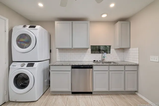 $1,195 | 214 Benita Street, Unit 3, San Antonio, TX 78210