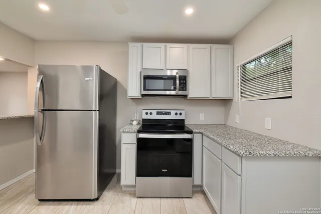 $1,195 | 214 Benita Street, Unit 3, San Antonio, TX 78210