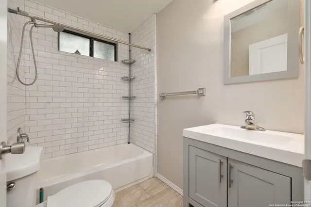 $1,195 | 214 Benita Street, Unit 3, San Antonio, TX 78210