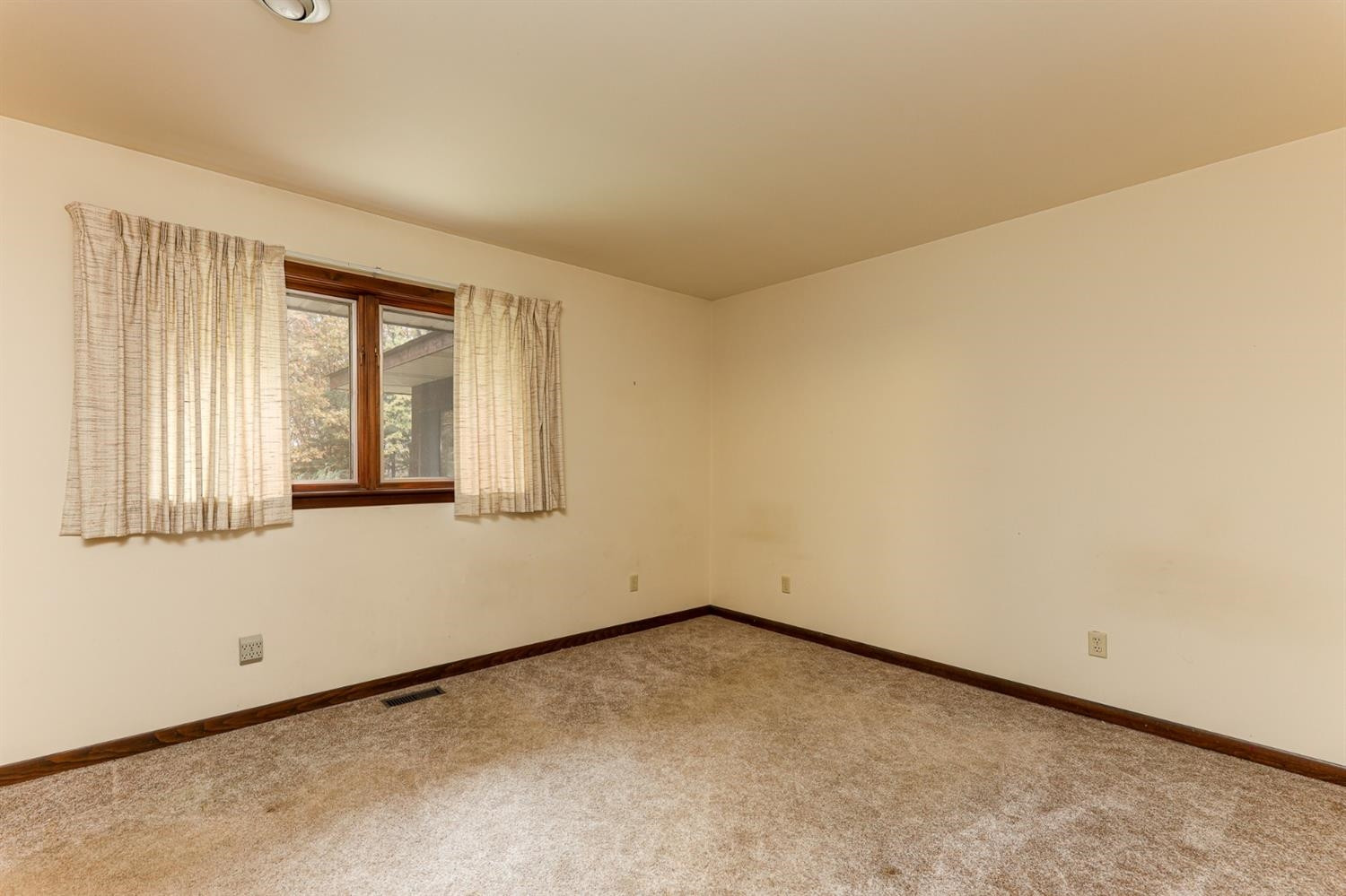 8156 Donovan Road Dexter, MI 48130 - Photo 21 of 63 Photo 21