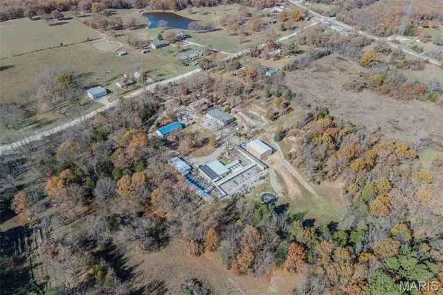 $799,000 | 24960 County Road 64-959, Lebanon, MO 65536