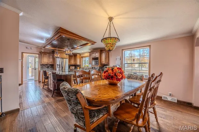 $799,000 | 24960 County Road 64-959, Lebanon, MO 65536