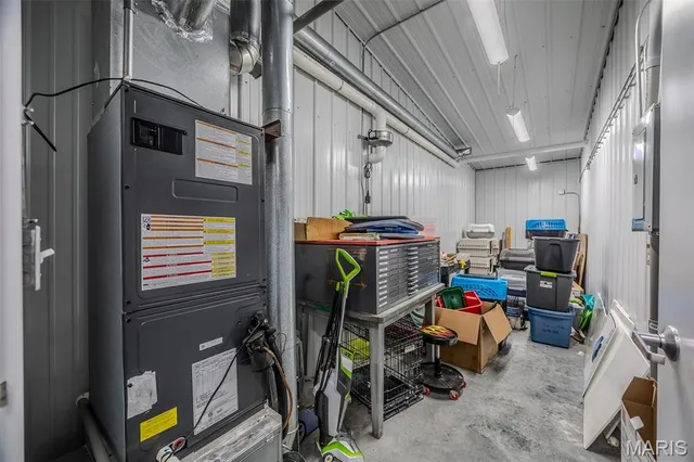 $799,000 | 24960 County Road 64-959, Lebanon, MO 65536