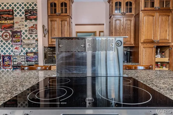 $749,900 | 24960 County Road 64-959, Lebanon, MO 65536