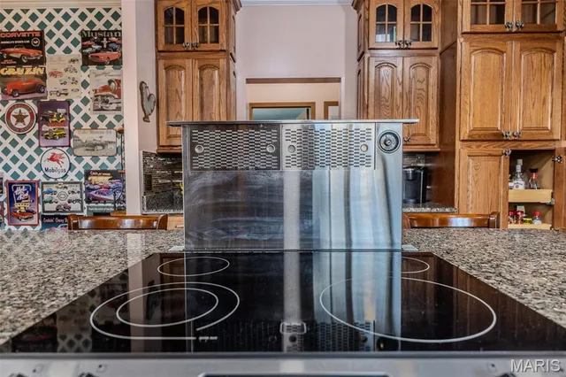 $799,000 | 24960 County Road 64-959, Lebanon, MO 65536