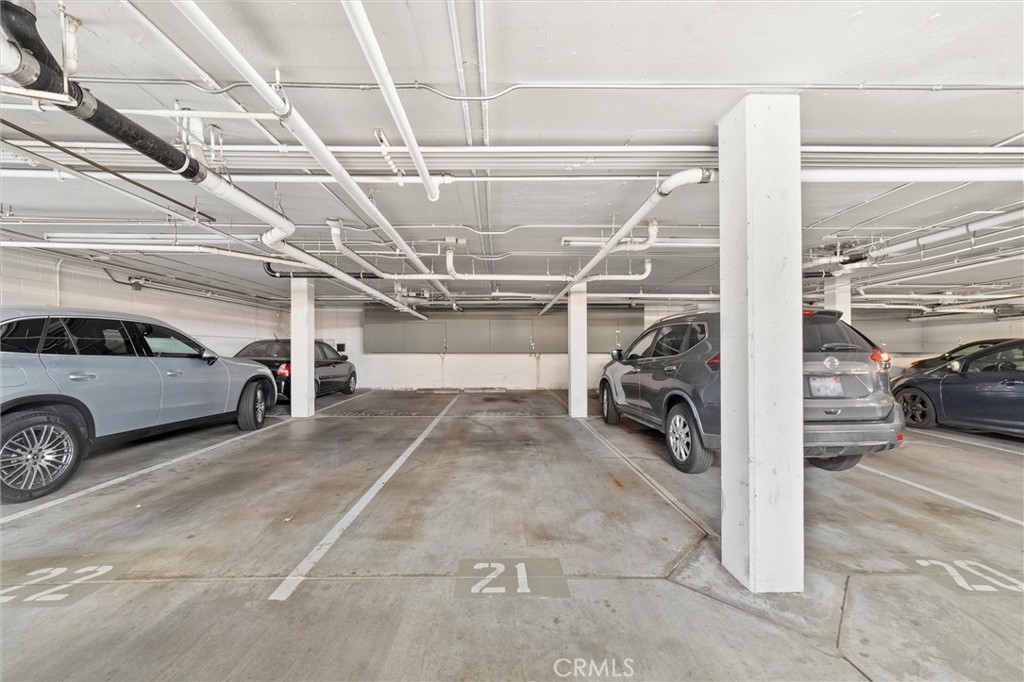 3501 East Ransom Street, Unit 304 Long Beach, CA 90804 - Photo 20 of 22 Tandum Parking