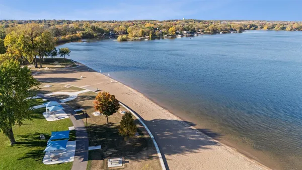 $650,000 | 17236 Durham Drive, Lakeville, MN 55044