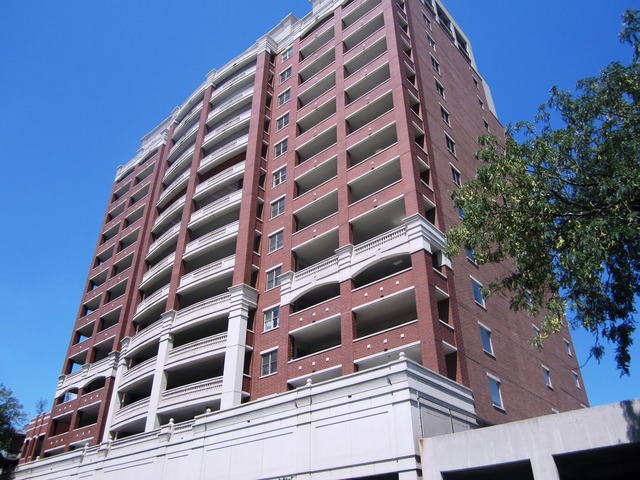 828 West Grace Street, Unit 711 Chicago, IL 60613 - Photo 1 of 17