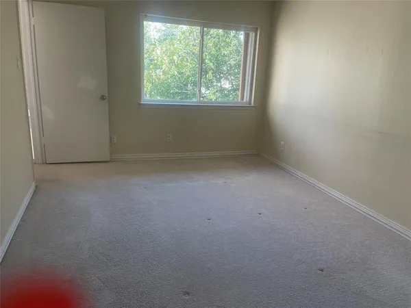 $1,950 | 5734 Harvest Hill, Dallas, TX 75230