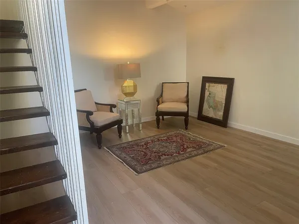 $1,950 | 5734 Harvest Hill, Dallas, TX 75230