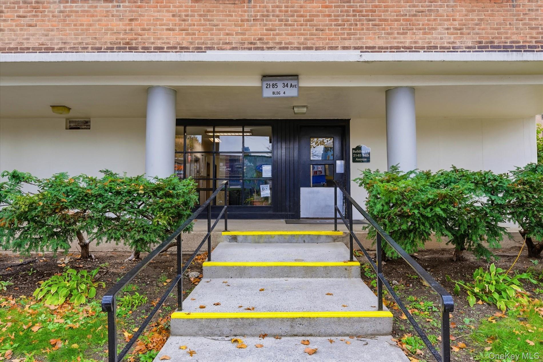 21-85 34th Avenue, Unit 2D Queens, NY 11106 - Photo 14 of 17